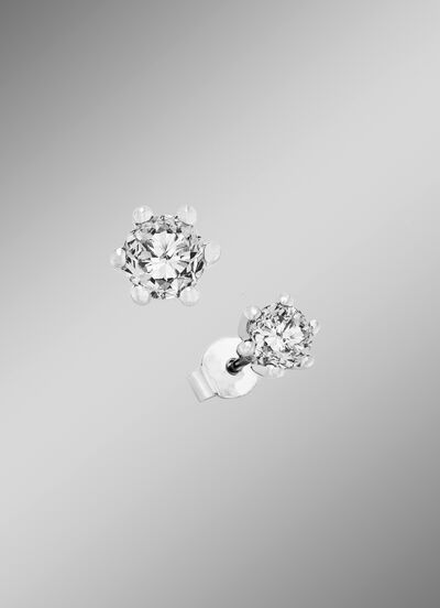 Solitaire oorknopjes met diamanten 