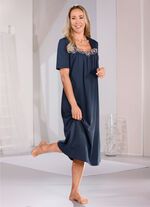 Nachthemd tot op de kuit met delicate tule borduursels 