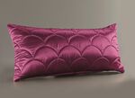 Elegante, glanzende sprei en kussenslopen met quilting in schelplook WIJNROOD