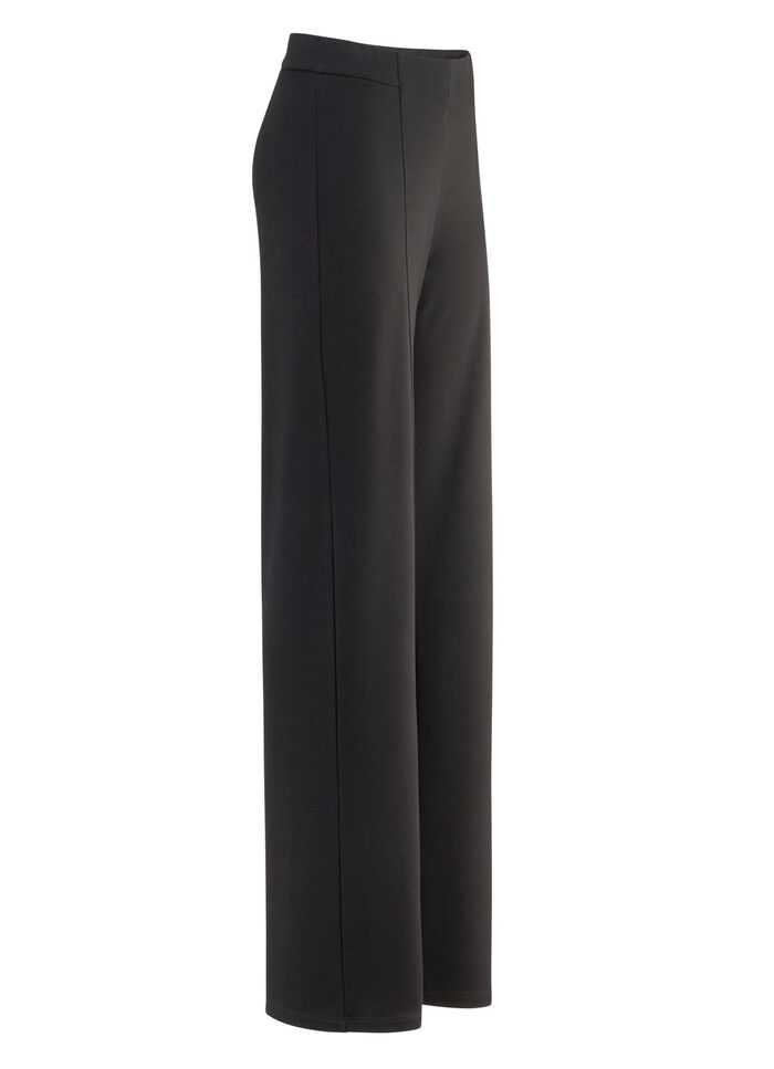 Broeken in modieuze breedte 