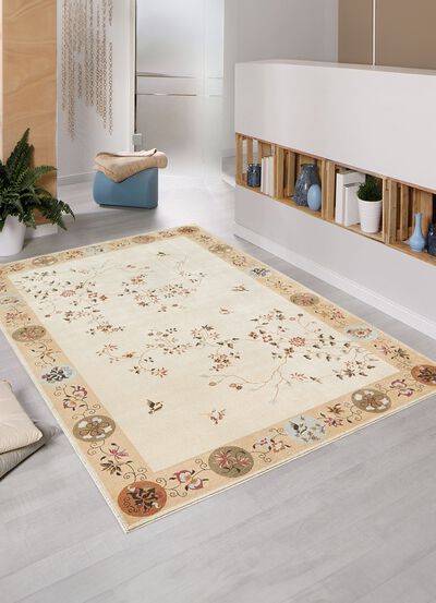 Bruggen en tapijten met bloem- en rankmotieven 