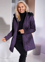 Jas met lengtestiksels aan de zijkanten 