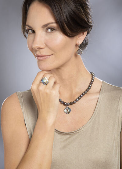 Kettinghanger met kristal-zeeorenparelmoer 