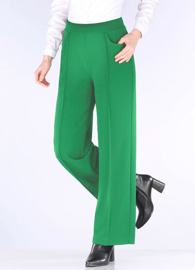 Broek met modieuze wijdte 