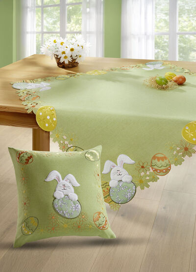 Tafel- en kamerdecoratie met pluche en stoffen applicaties 