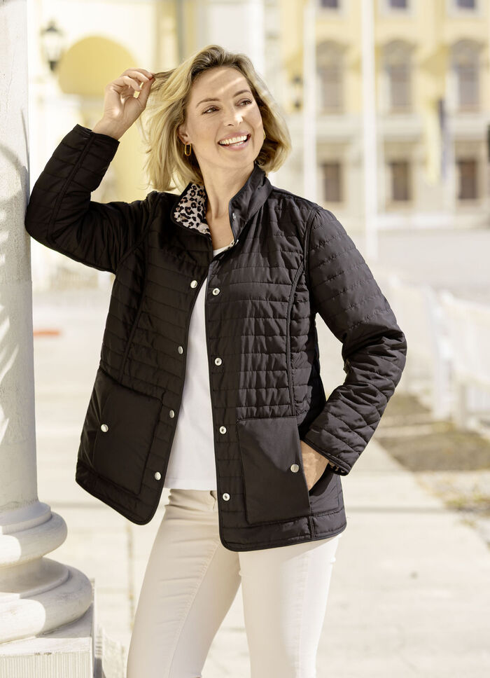 Omkeerbaar jasje met drukknopen 