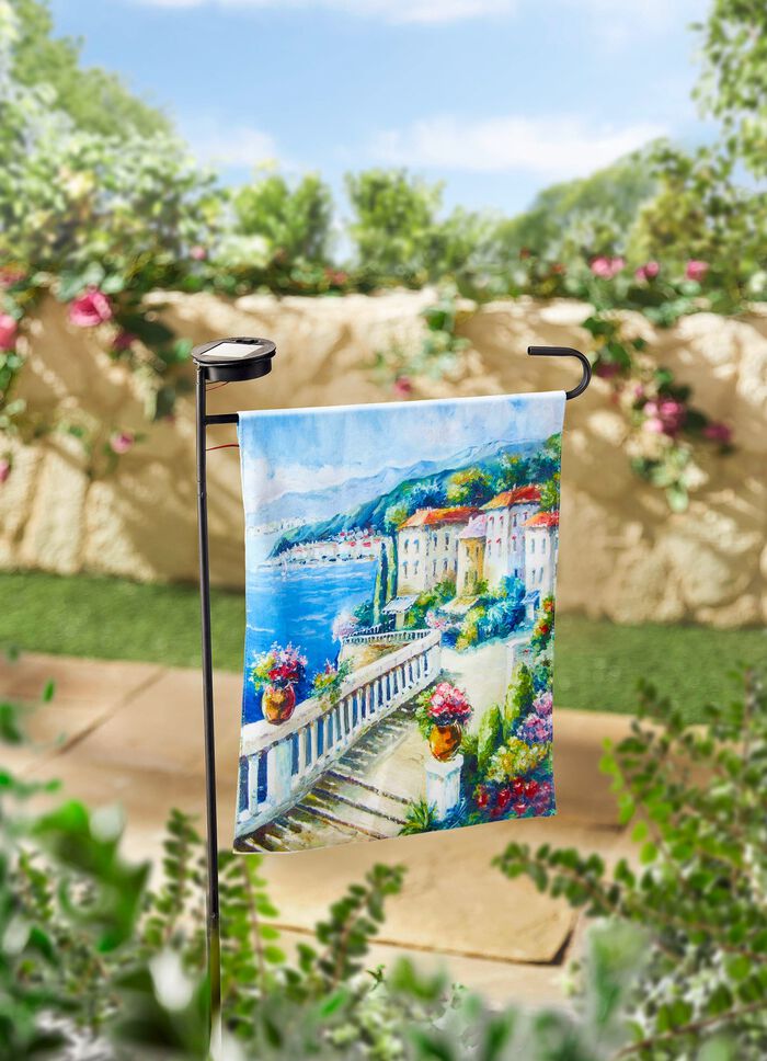 Zonnevlag gemaakt van fluwelen stof 