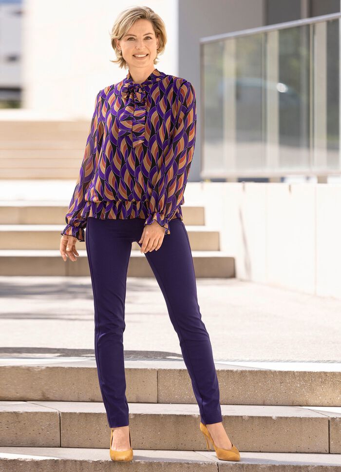 Prachtige blouse met strikbandjes 