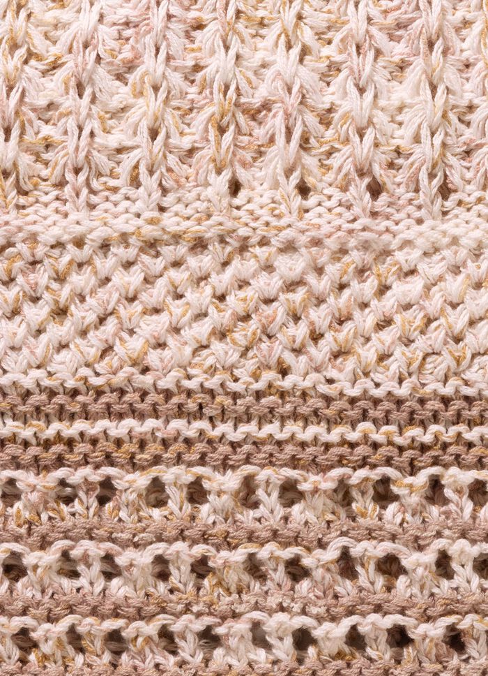 Trui met decoratieve effecten 