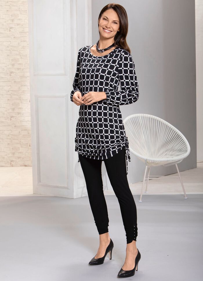 Uniek lang shirt met zijsplitten 