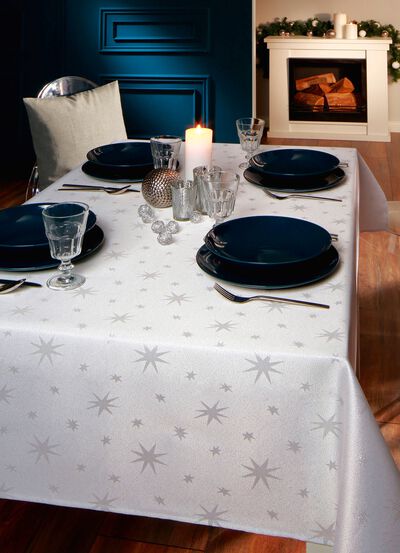 Tafeldecoratie met vlekbescherming en glittergaren 