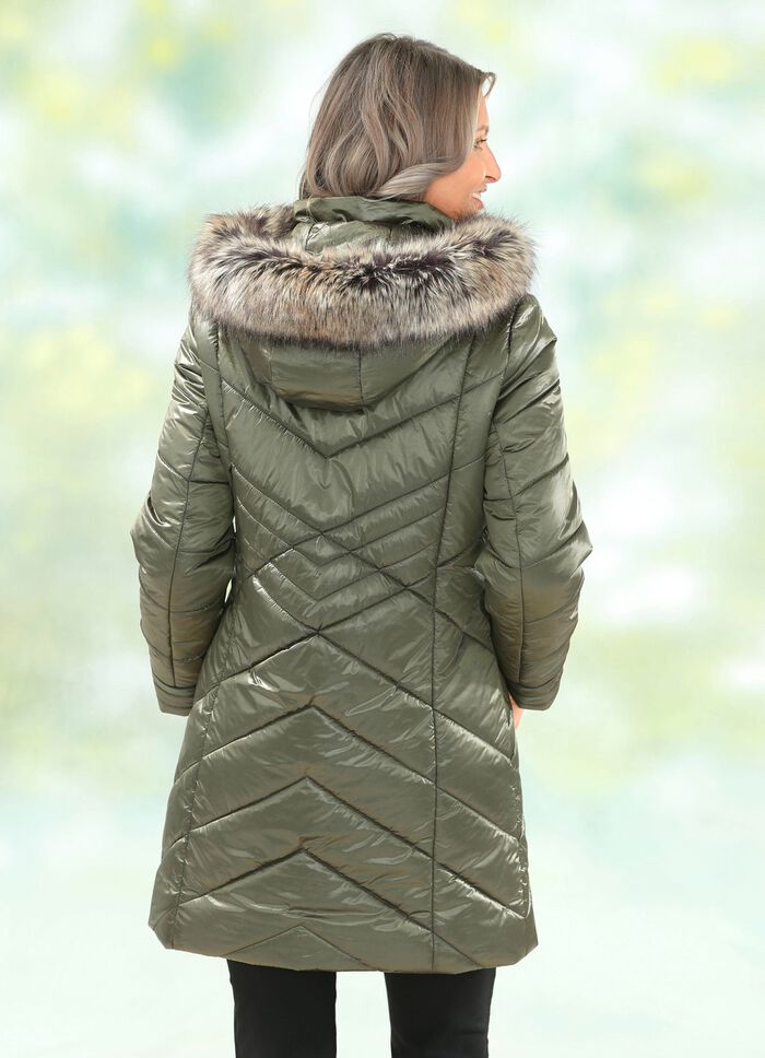 Lange jas met afneembare kunstbontgarnering 