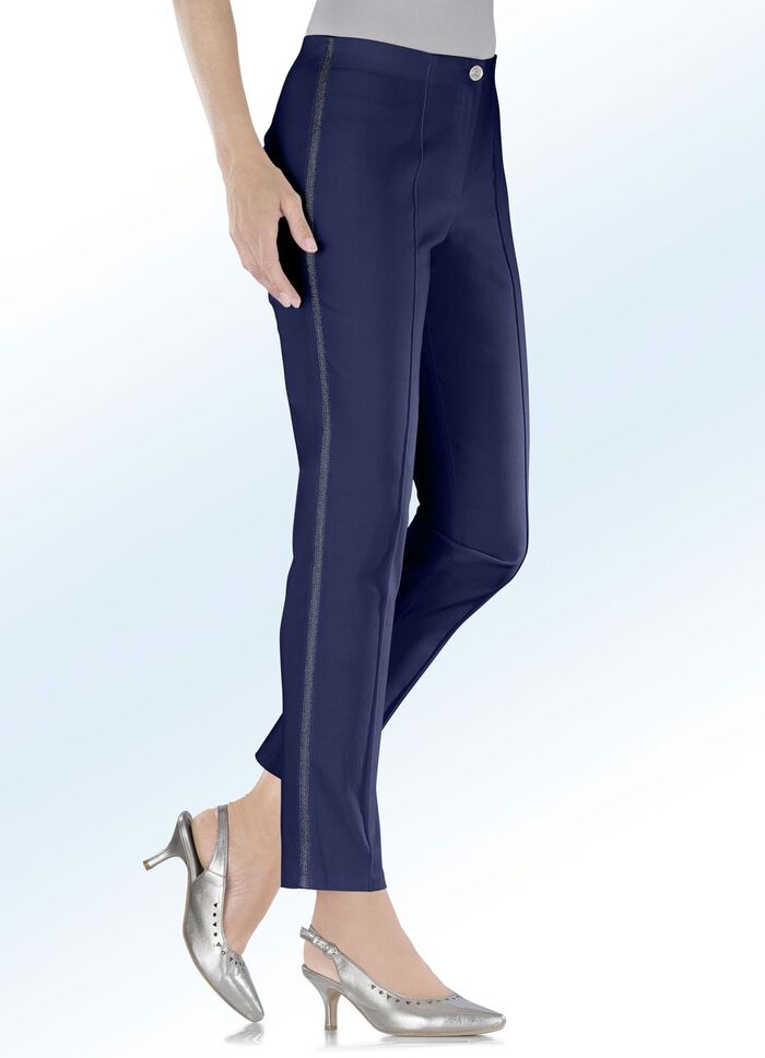 Broek met opvallende sierband 