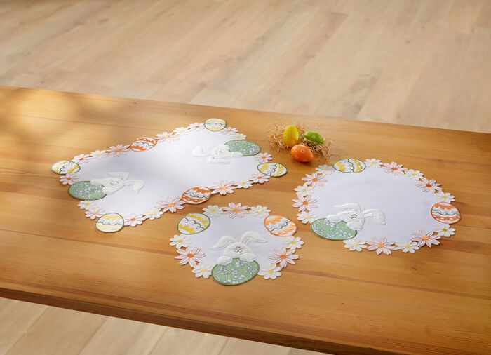 Tafel- en kamerdecoratie met pluche en stoffen applicaties WEISS