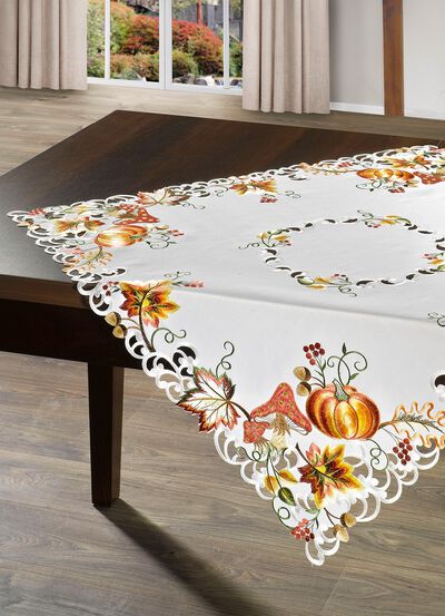 Tafel- en kamerdecoratie met herfstmotieven 