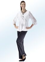 Broek met een opvallend siermotief met strasssteentjes 