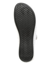 ELENA EDEN muiltjes van nappaleer met contrasterende details WIT