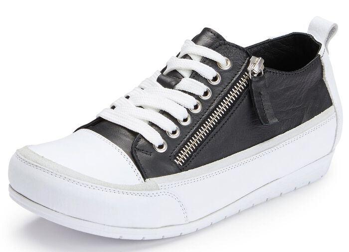 Andrea Conti sneakers in een trendy look 
