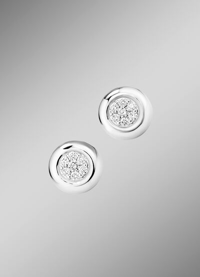 Glanzende oorknopjes met diamanten  Glanzende oorknopjes met diamanten