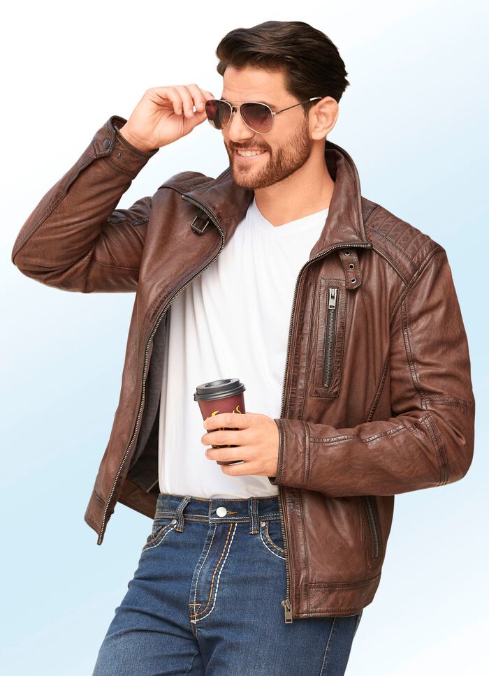 Korte leren jas met sierstiksel 