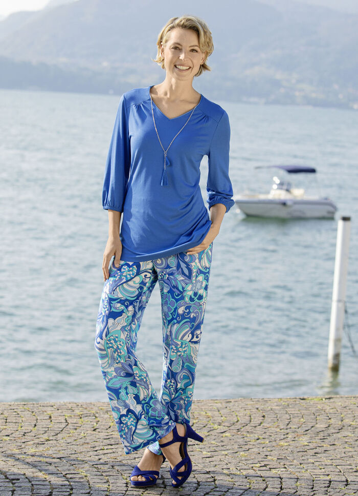 Shirt met glanzende rand aan de V-hals in 2 kleuren KONINKLIJK BLAUW