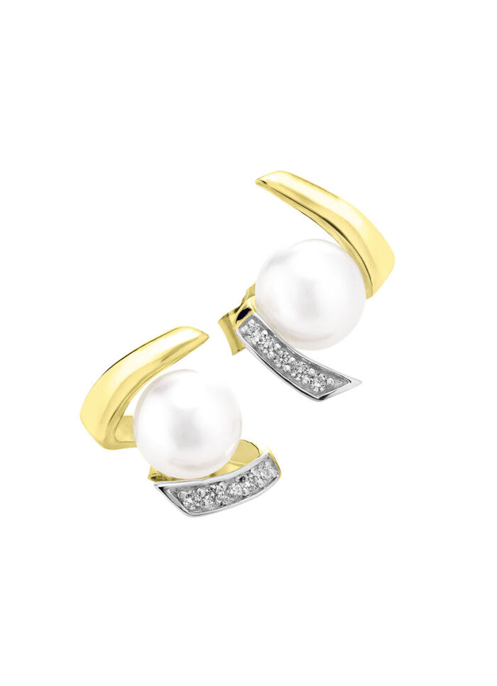 Oorstekers met zoetwaterparels en synthetische zirkonia 