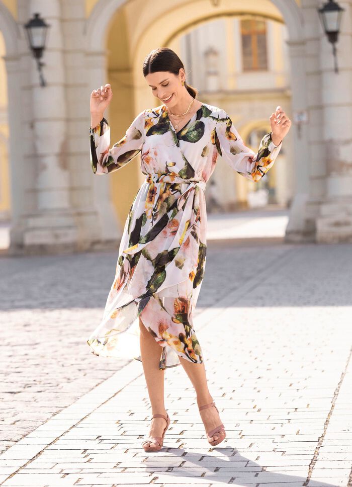 Jurk met strikceintuur 