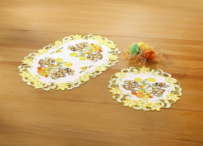 Tafel- en ruimtedecoratie met konijnenmotieven 