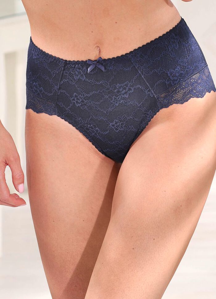 Roze Faia lijfjeslipje met verstevigd buikgedeelte 