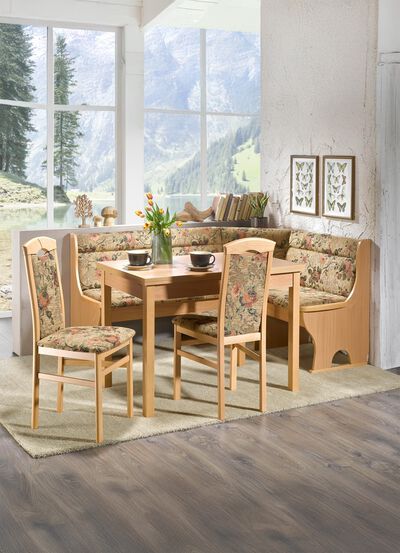 Eetkamermeubelen van massief beukenhout 