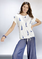 Shirt met iets afgeronde langere achterkant 