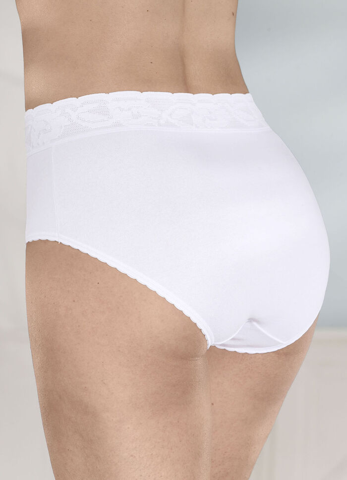 Verpakking met vijf slips met elastische band van kant 