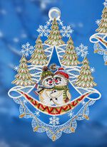 Raamafbeeldingen sneeuwpoppen gemaakt van echt Plauen-kant MULTICOLOR