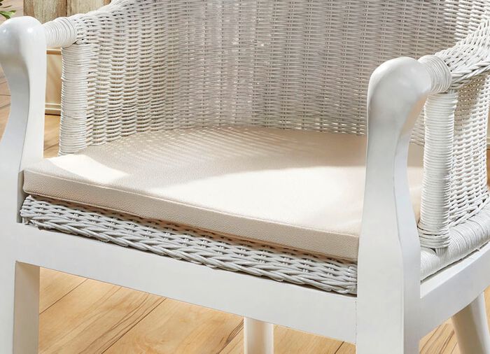 Comfortabel zitkussen met 3 cm dikke schuimkern 