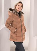 Jas met imitatiebontvoering in de capuchon 