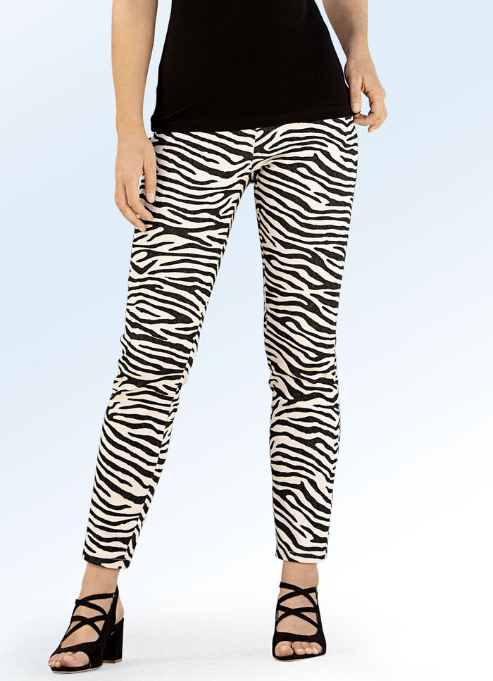 Broek in trendy dierenprint 
