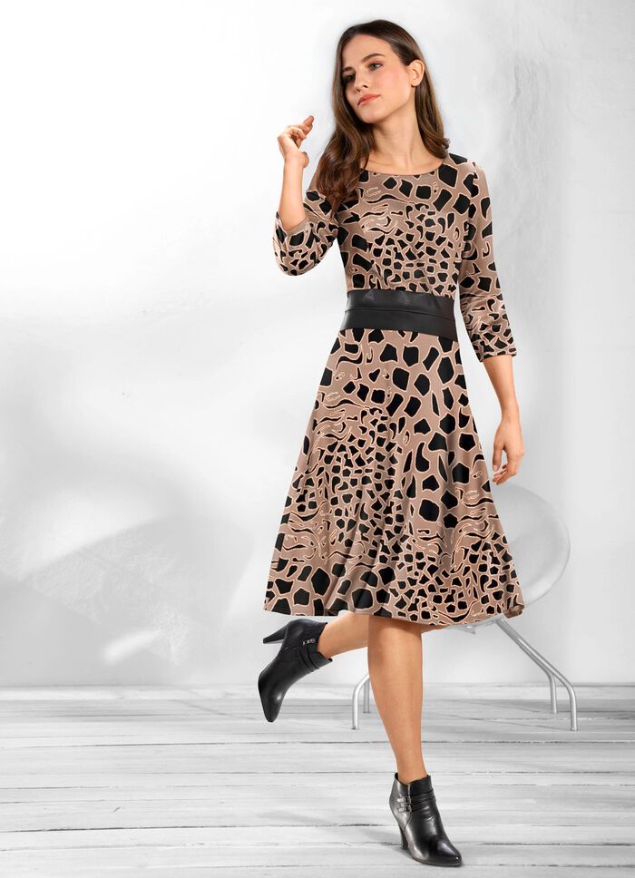 Jurk met imitatieleren inzetstuk 