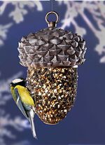 Eikelvogelvoeder, gemaakt van kunststof 