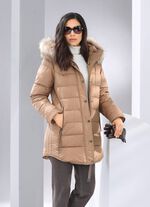 Functioneel jack met figuurvriendelijk lengtequiltwerk aan de zijkanten 