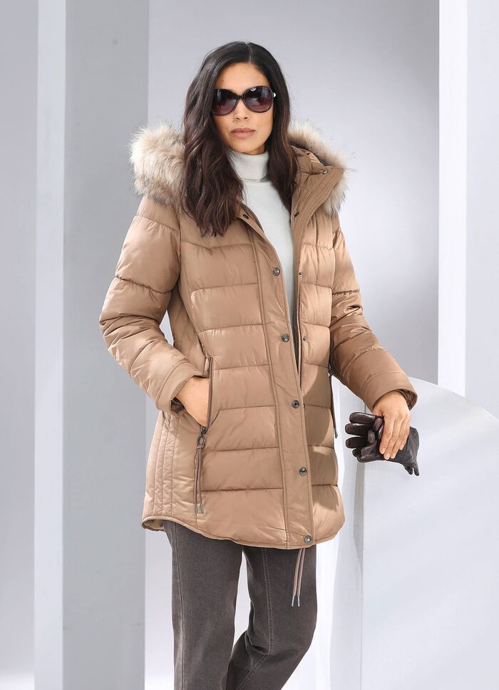 Functioneel jack met figuurvriendelijk lengtequiltwerk aan de zijkanten 