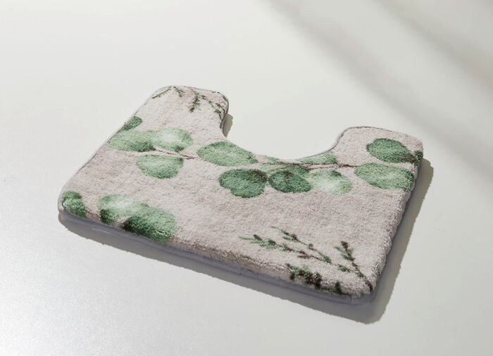 Natuurlijke badkamerset met eucalyptusbladmotief 