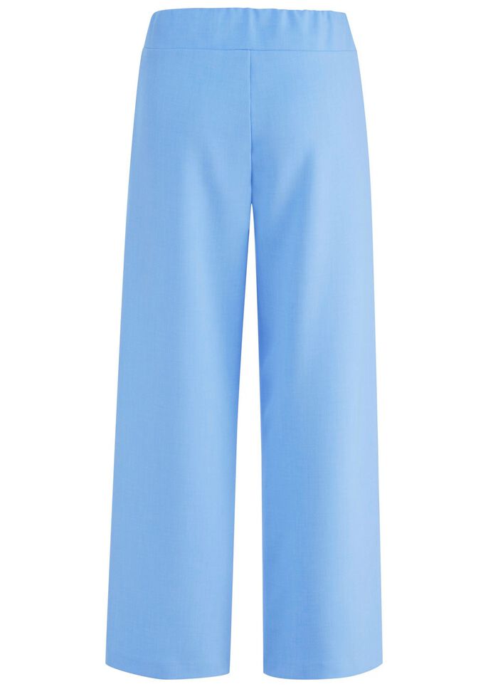 Broek in een modieus verkorte lengte 