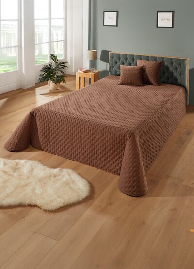 Bedsprei met quilt en lintrand 