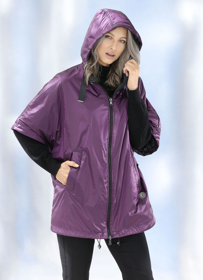 Functionele omkeerbare cape in een oversized look 