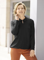 Poloshirt met lusknoopsluiting in 2 kleuren ZWART