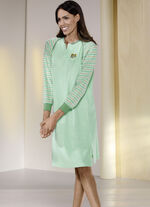 Nachtjapon gemaakt van badstof stretch 