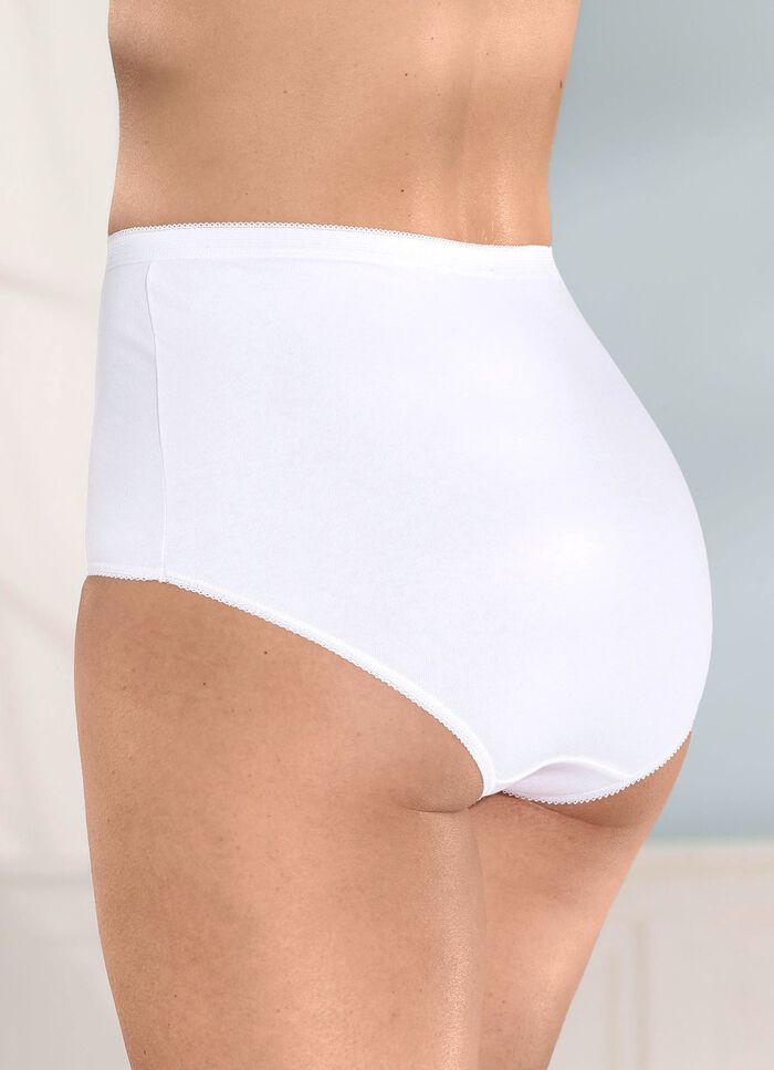 Verpakking van vier slips met een klein hartje met strass steentjes op de voorkant 