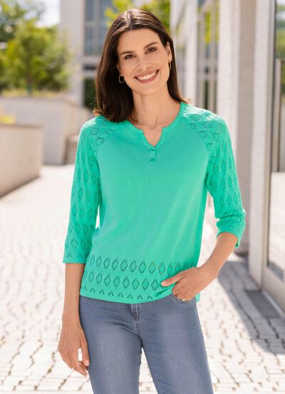 Trui met decoratieve halslijn 