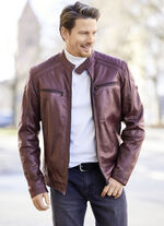 Korte leren jas met sierstiksel 