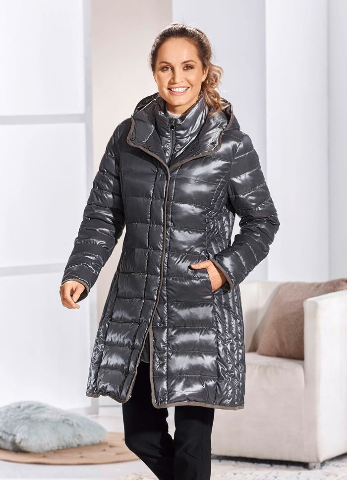 Korte jas met zijstiksels in de lengte 